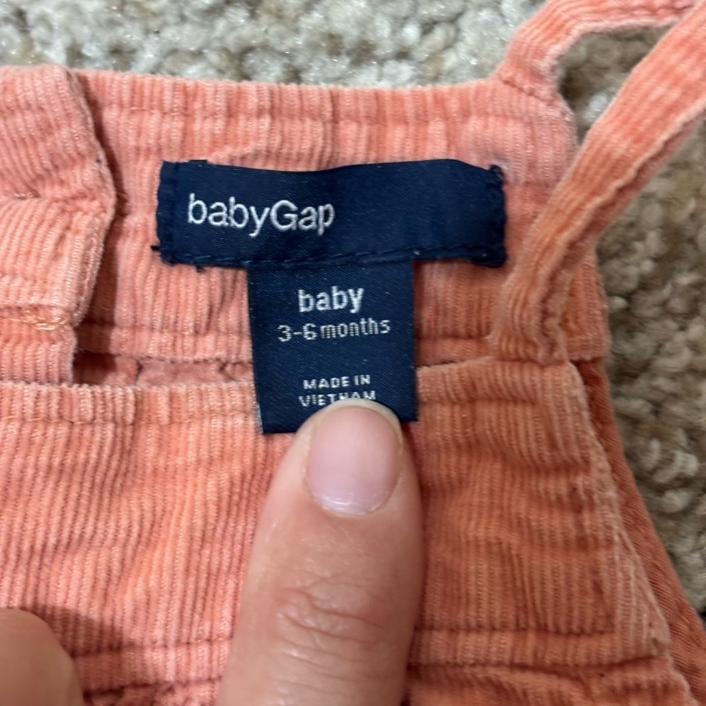 Baby Gap 100% Cotton Corduroy Coral Romper Size 3-6 Months | spring | autumn - Picture 2 of 7